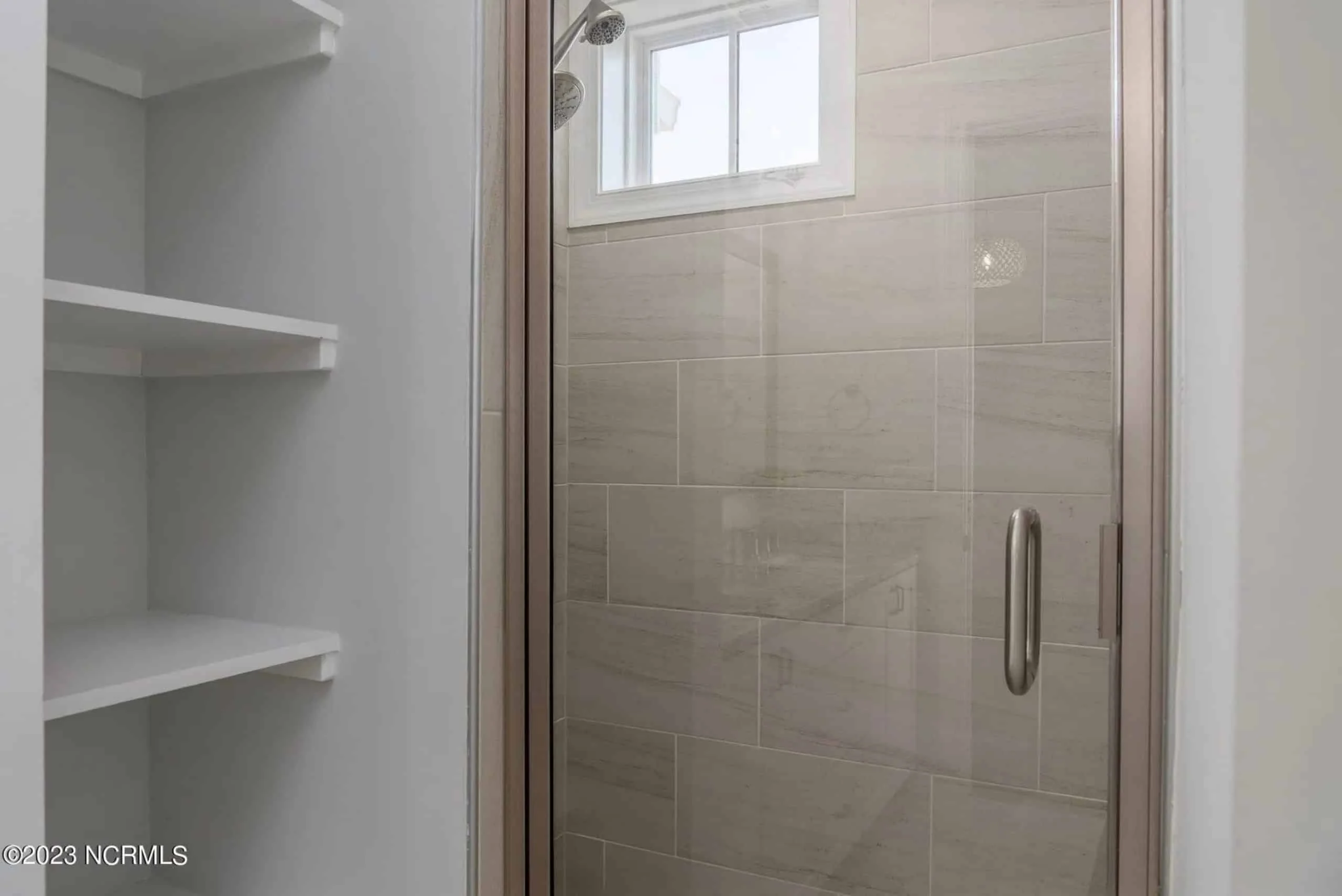 20-1817 HOUSE PLAN - Modern Farmhouse Home Plan - 3-Bed, 2-Bath, 1,850 SF 40 Modern Craftsman house Plan with Detailed Architecture Designs