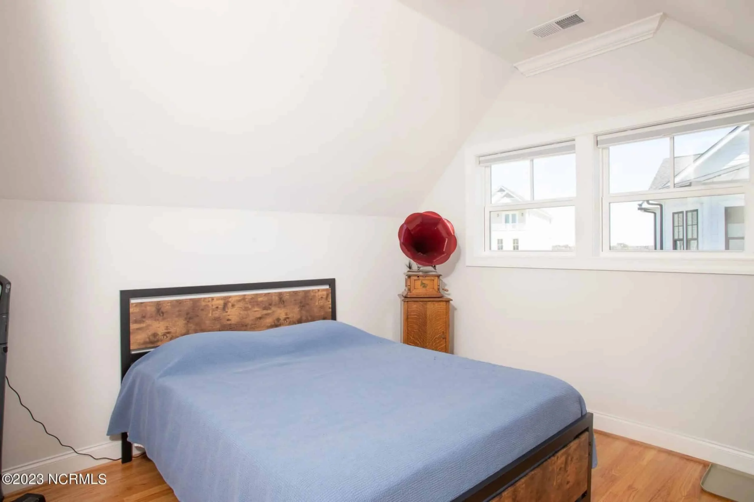 20-1817 HOUSE PLAN - Modern Farmhouse Home Plan - 3-Bed, 2-Bath, 1,850 SF 37 Modern Craftsman house Plan with Detailed Architecture Designs