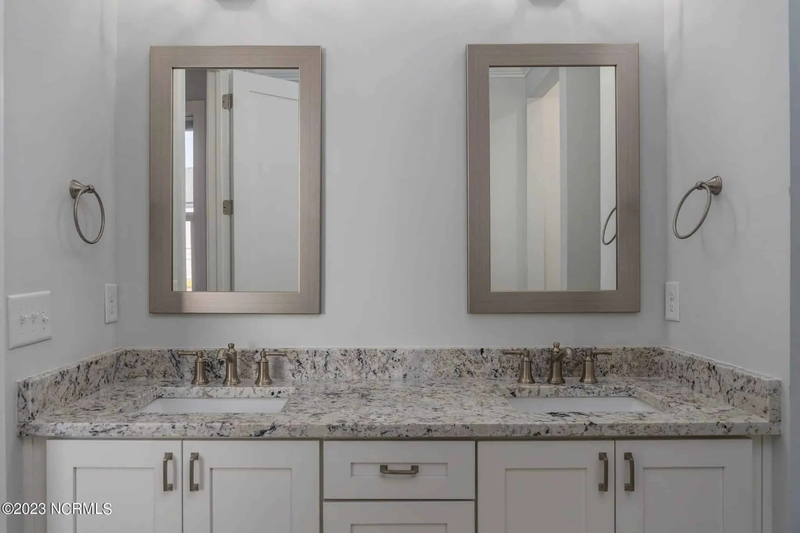 20-1817 HOUSE PLAN - Modern Farmhouse Home Plan - 3-Bed, 2-Bath, 1,850 SF 34 Modern Craftsman house Plan with Detailed Architecture Designs