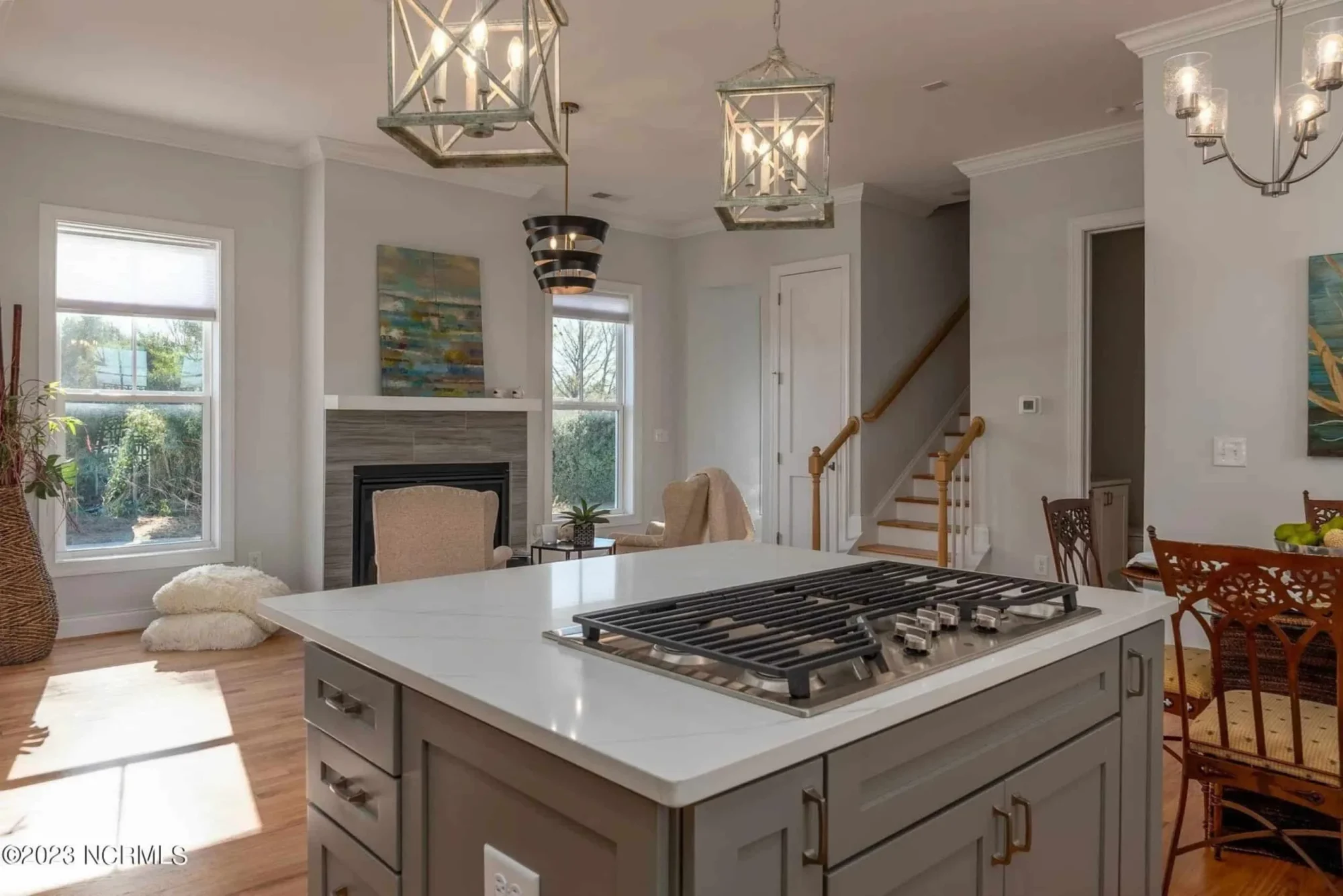 Modern Craftsman house Plan with Detailed Architecture Designs