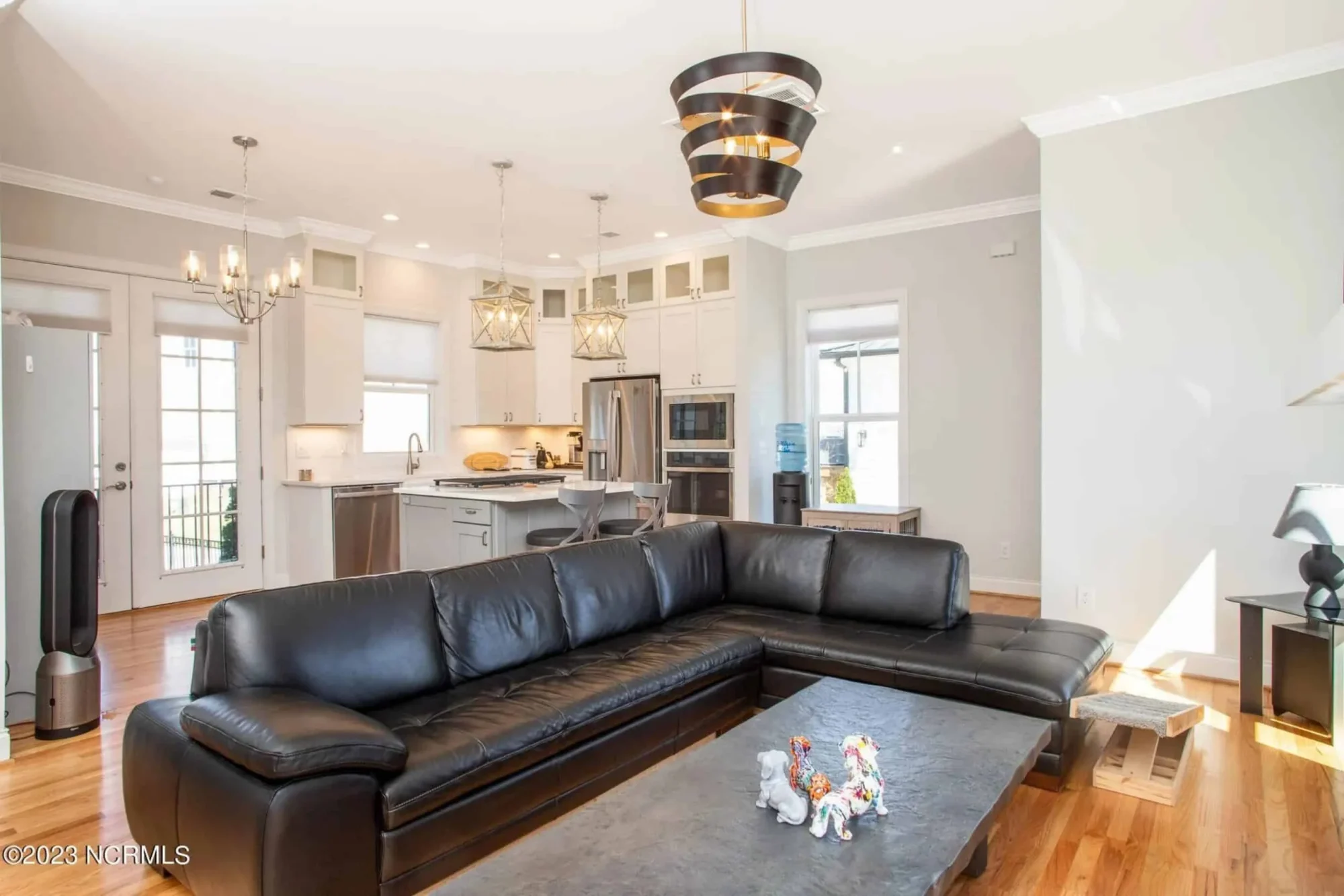 Modern Craftsman house Plan with Detailed Architecture Designs