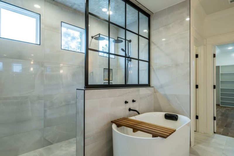 Craftsman Home Plan with Spacious Floor Designs & Blueprint