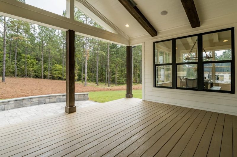 Craftsman Home Plan with Spacious Floor Designs & Blueprint