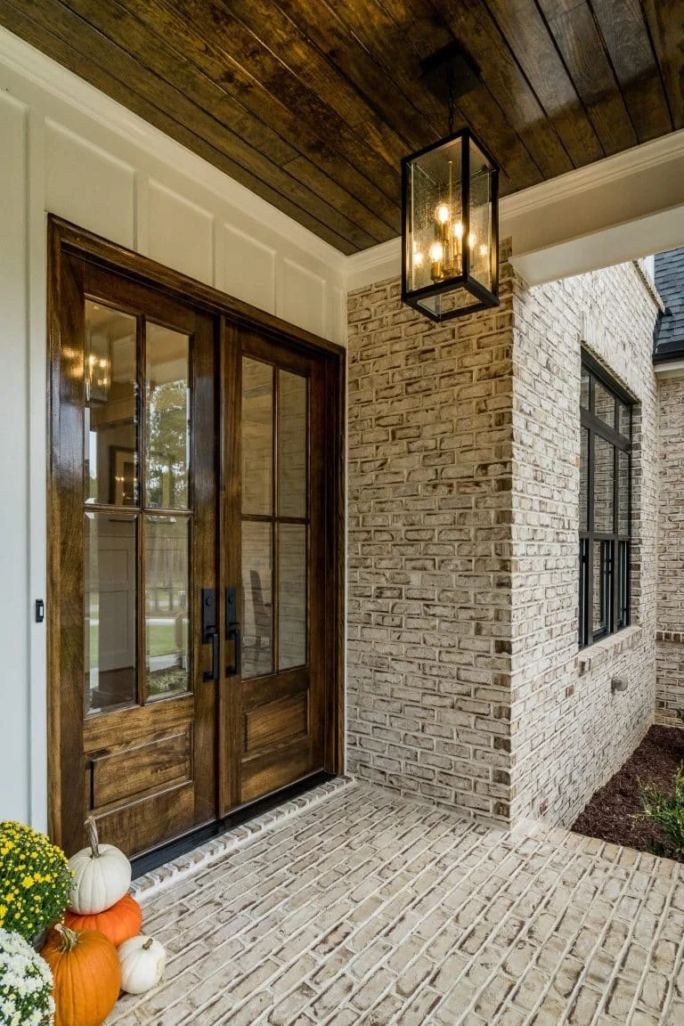 Craftsman Home Plan with Spacious Floor Designs & Blueprint