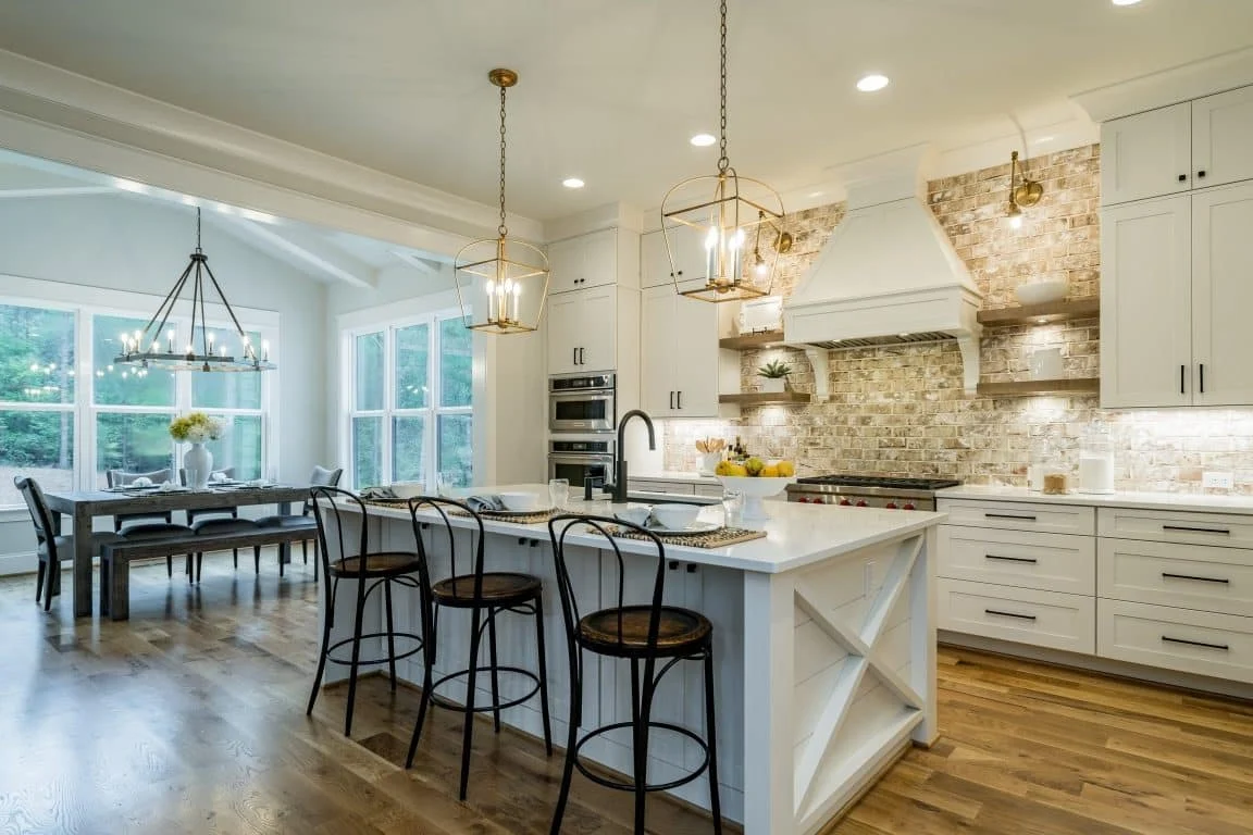 Craftsman Home Plan with Spacious Floor Designs & Blueprint