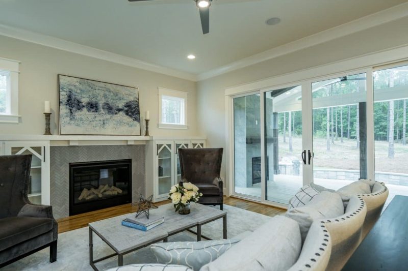 Craftsman Home Plan with Spacious Floor Designs & Blueprint