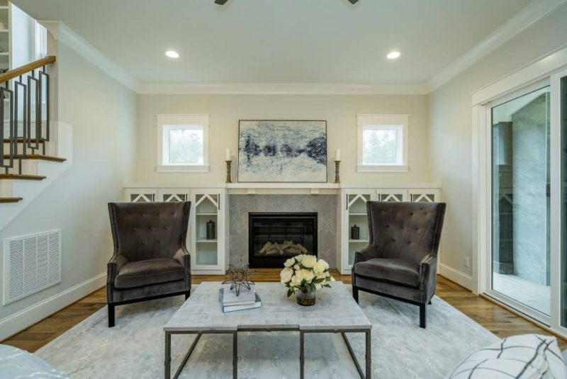 Craftsman Home Plan with Spacious Floor Designs & Blueprint