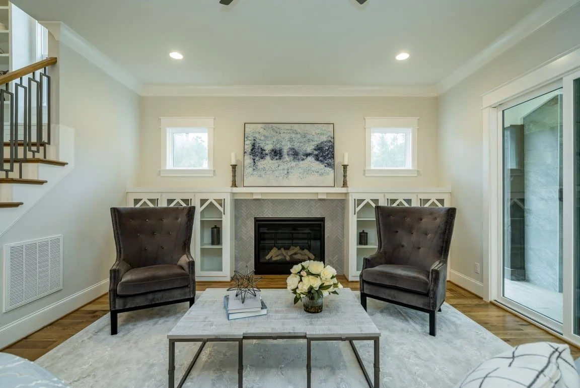 Craftsman Home Plan with Spacious Floor Designs & Blueprint