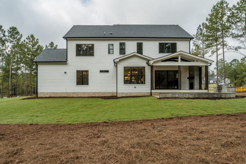 Craftsman Home Plan with Spacious Floor Designs & Blueprint