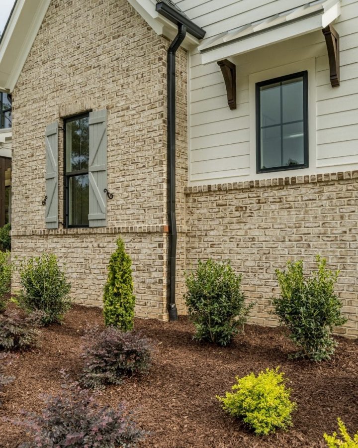 Craftsman Home Plan with Spacious Floor Designs & Blueprint