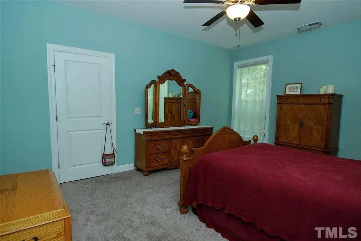 Beautiful 2-Story Home Plan with Traditional Craftsman Style