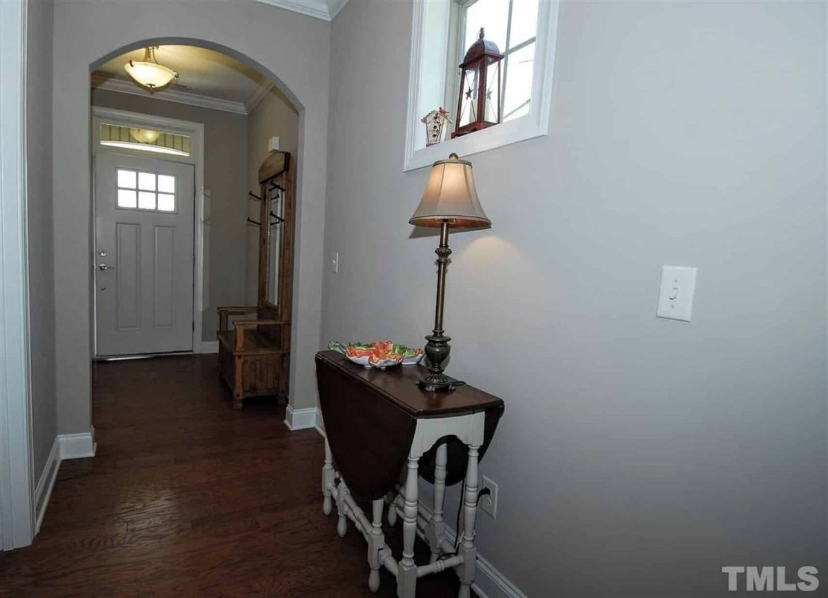 Beautiful 2-Story Home Plan with Traditional Craftsman Style