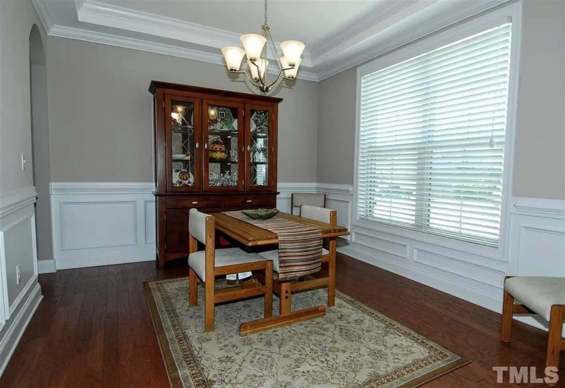 Beautiful 2-Story Home Plan with Traditional Craftsman Style