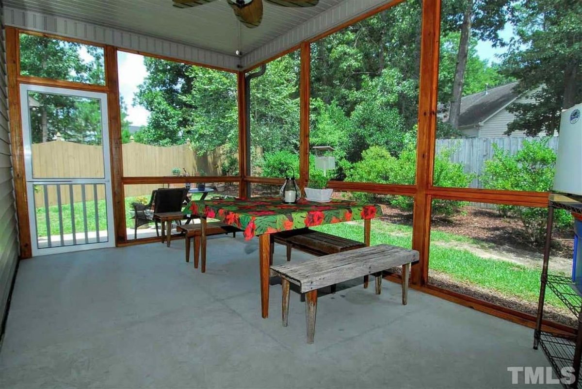 Beautiful 2-Story Home Plan with Traditional Craftsman Style