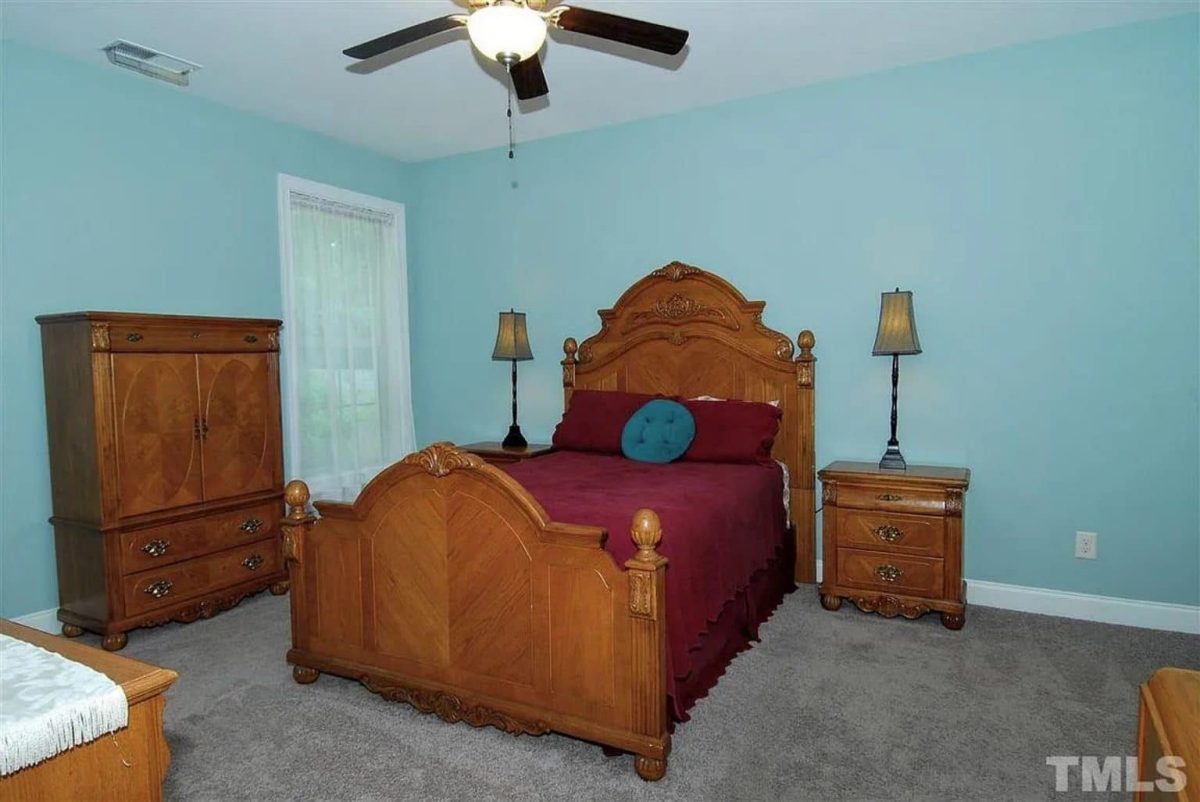 Beautiful 2-Story Home Plan with Traditional Craftsman Style