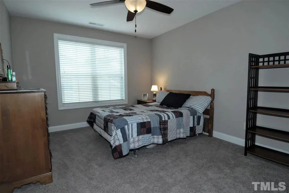 Beautiful 2-Story Home Plan with Traditional Craftsman Style