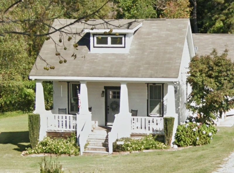 Charming 1.5-Story Craftsman House Plan with 2 Bedrooms & CAD Files