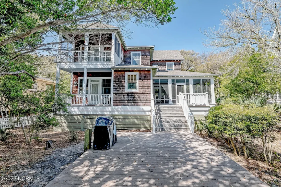 Spacious 5-Bedroom Beach Home Floor Plan with CAD Designs
