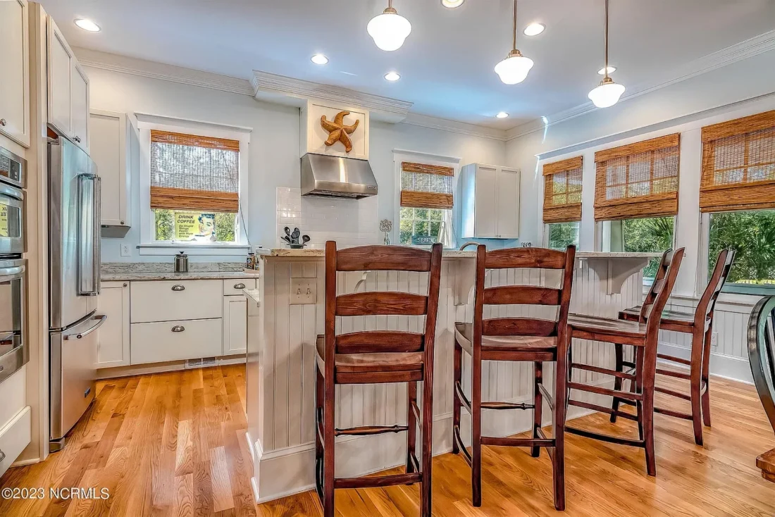 Spacious 5-Bedroom Beach Home Floor Plan with CAD Designs