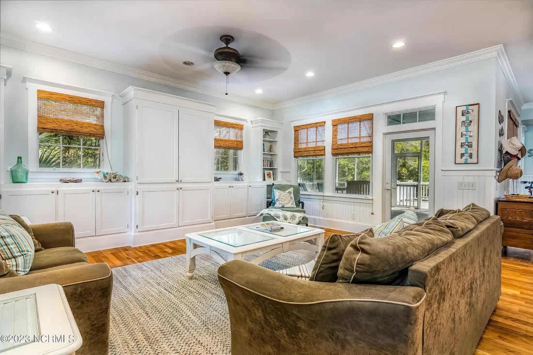 Spacious 5-Bedroom Beach Home Floor Plan with CAD Designs