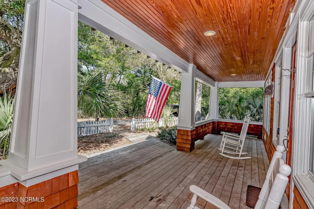 Spacious 5-Bedroom Beach Home Floor Plan with CAD Designs