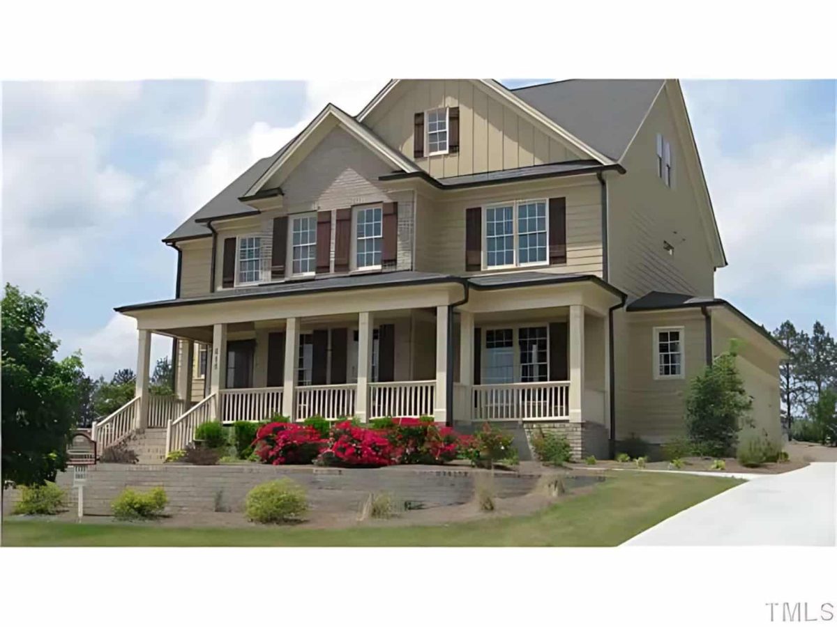 Charming 3-Story House Plan with Detailed CAD Blueprint