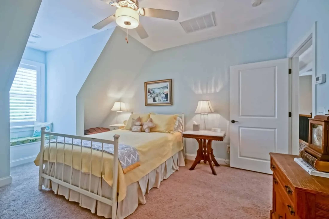 Charming 2-Story House Plan with 3 Beds, CAD Blueprint, and Craftsman Design