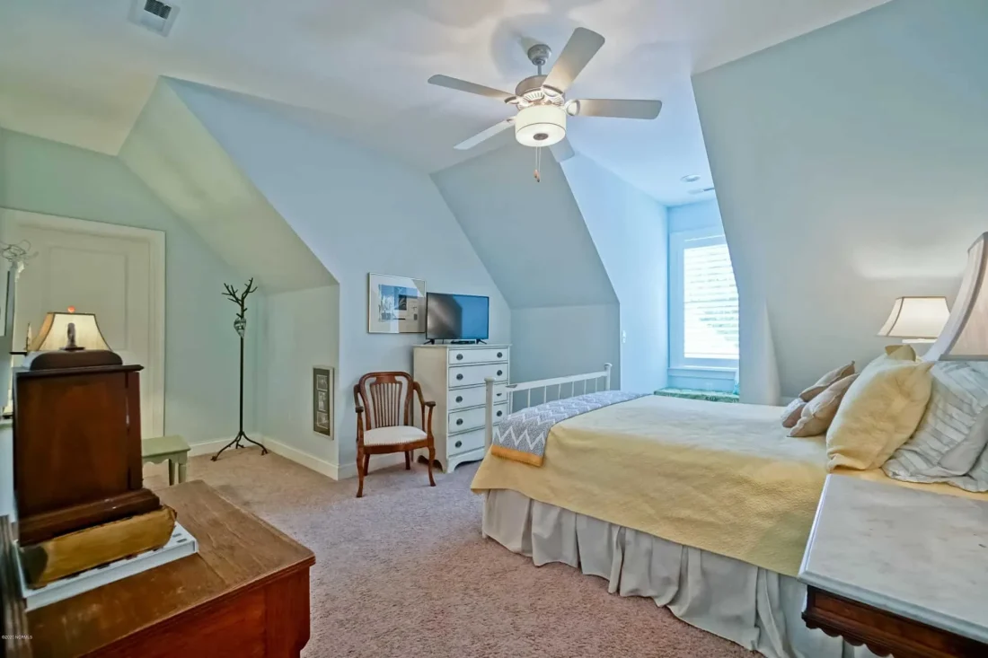 Charming 2-Story House Plan with 3 Beds, CAD Blueprint, and Craftsman Design