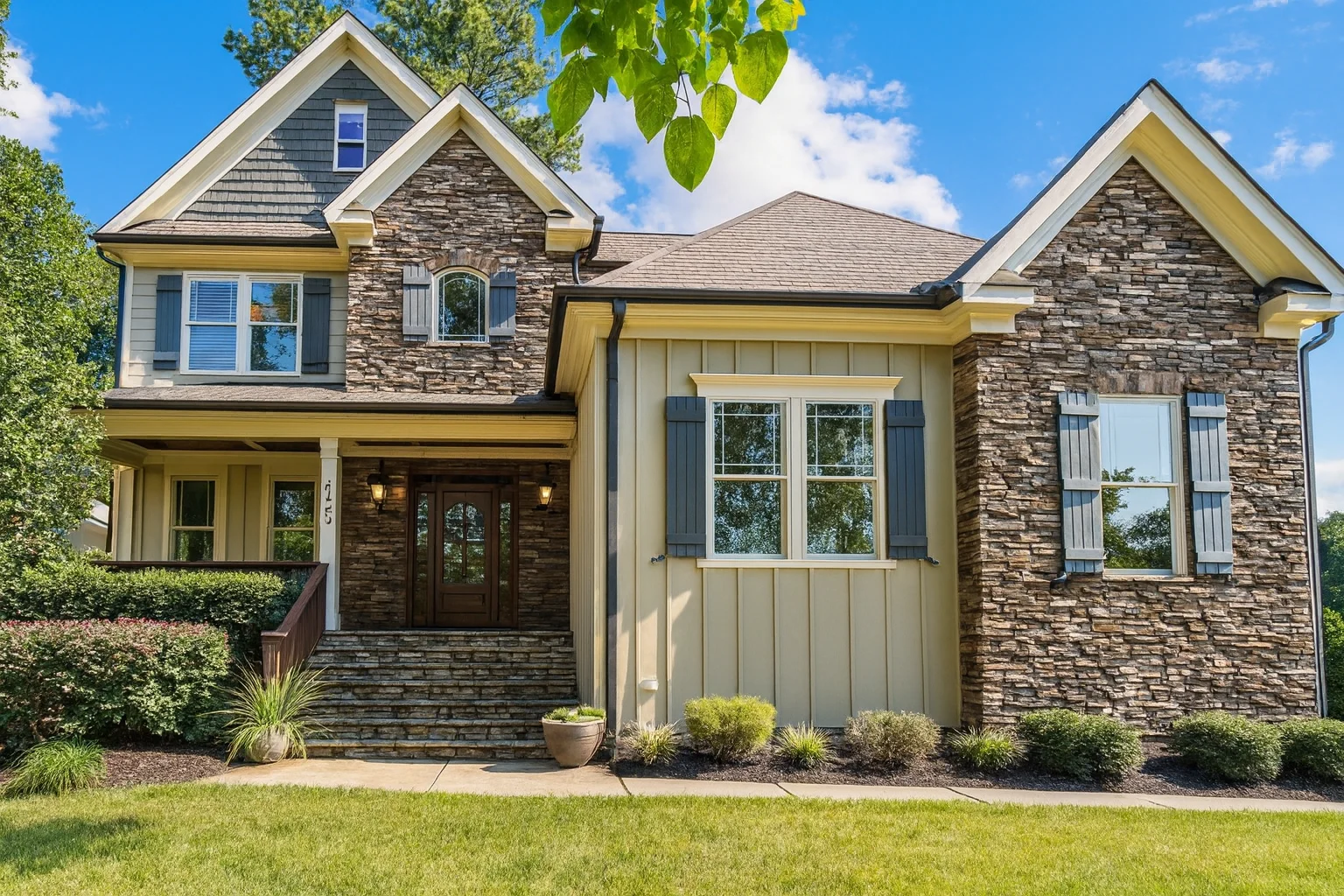 Spacious Craftsman house Plan with CAD Blueprints & Designs