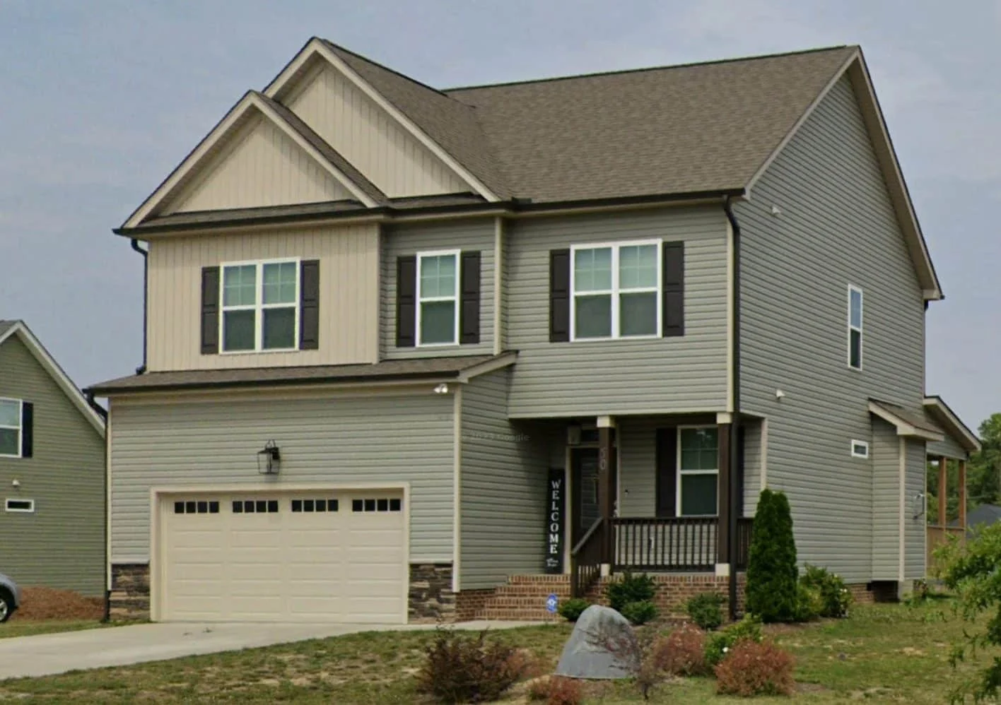 Modern house Design with Spacious CAD Floor Plans