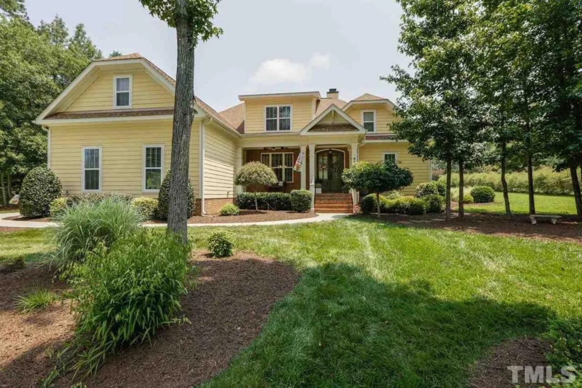 Custom-Home-Plan-with-Blueprint-DesignsCAD-Floor-Plans-Features