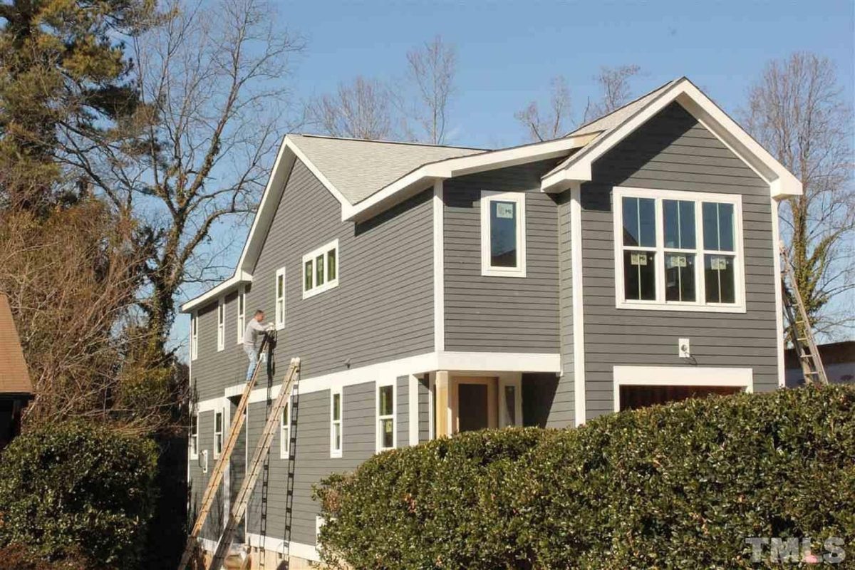 Modern-Suburban-Home-Plan-with-Spacious-2-Story-Design