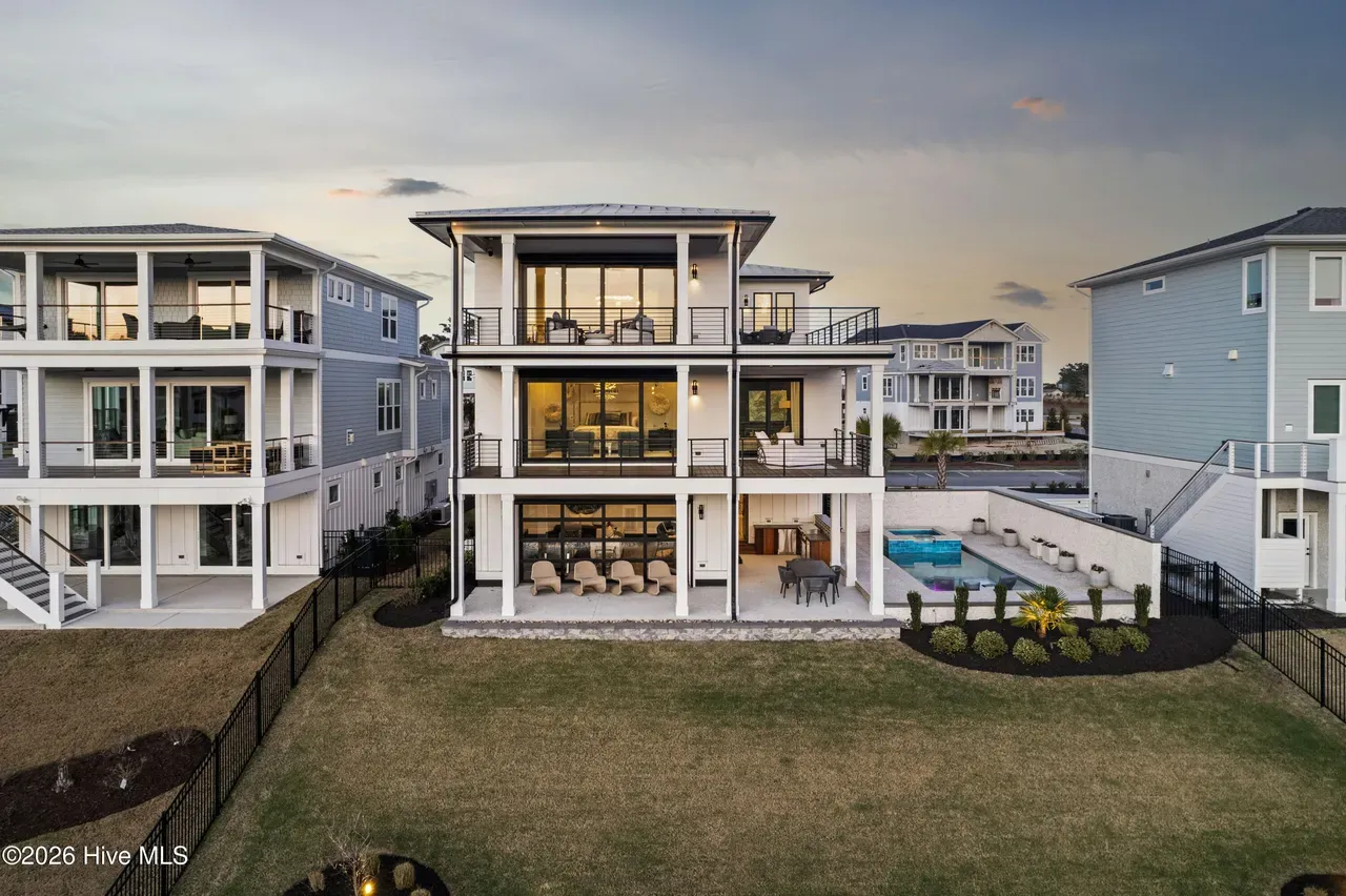 coastal contemporary (4)