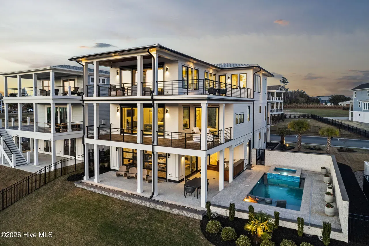 coastal contemporary (5)