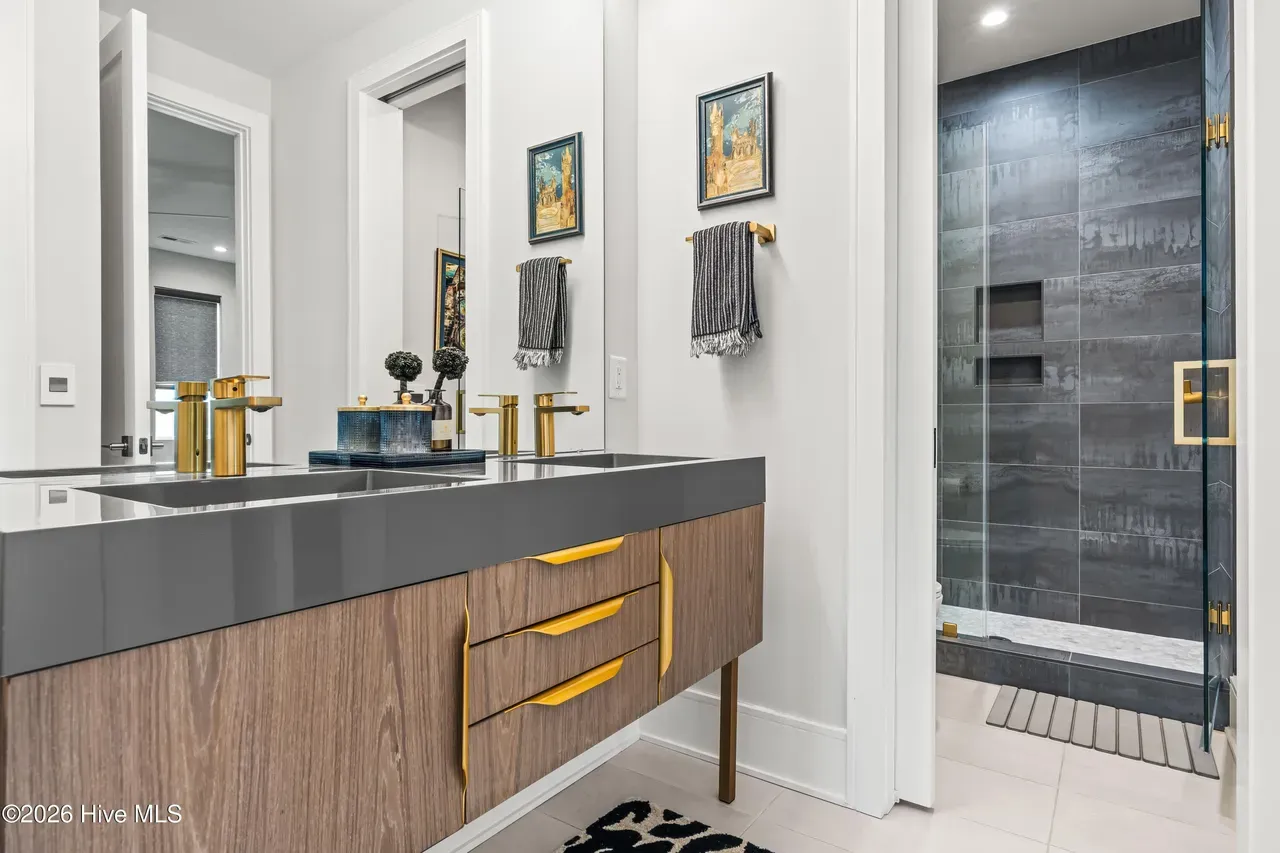 coastal contemporary (71)