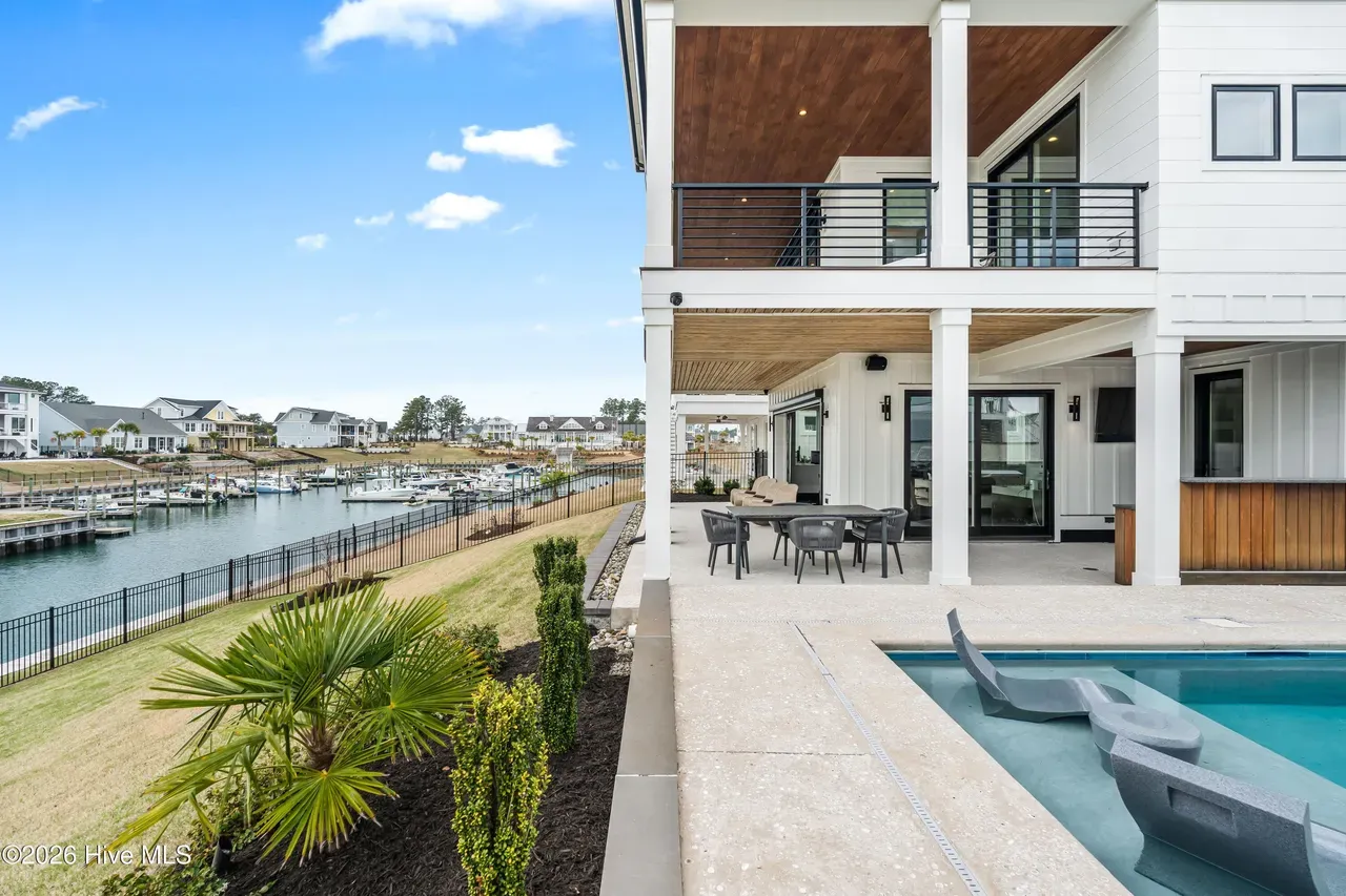 coastal contemporary (80)