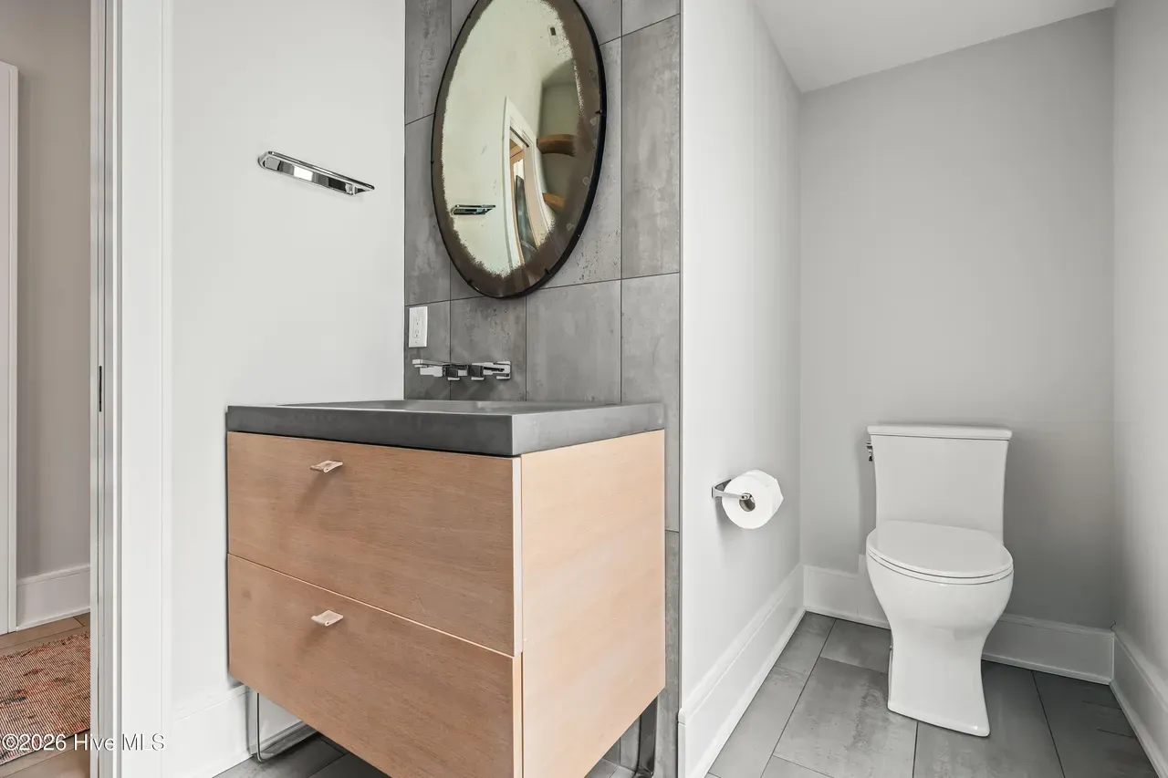 coastal contemporary (84)