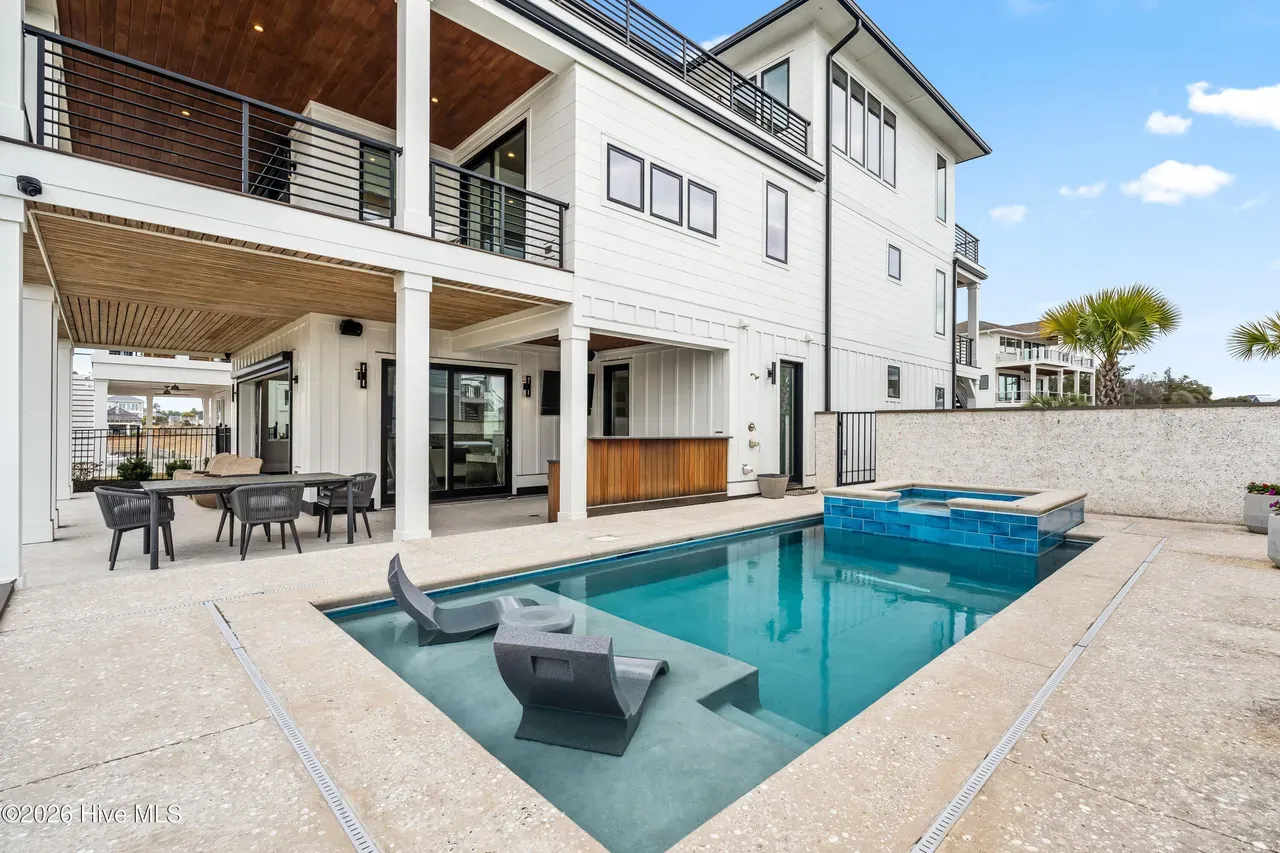 coastal contemporary (88)