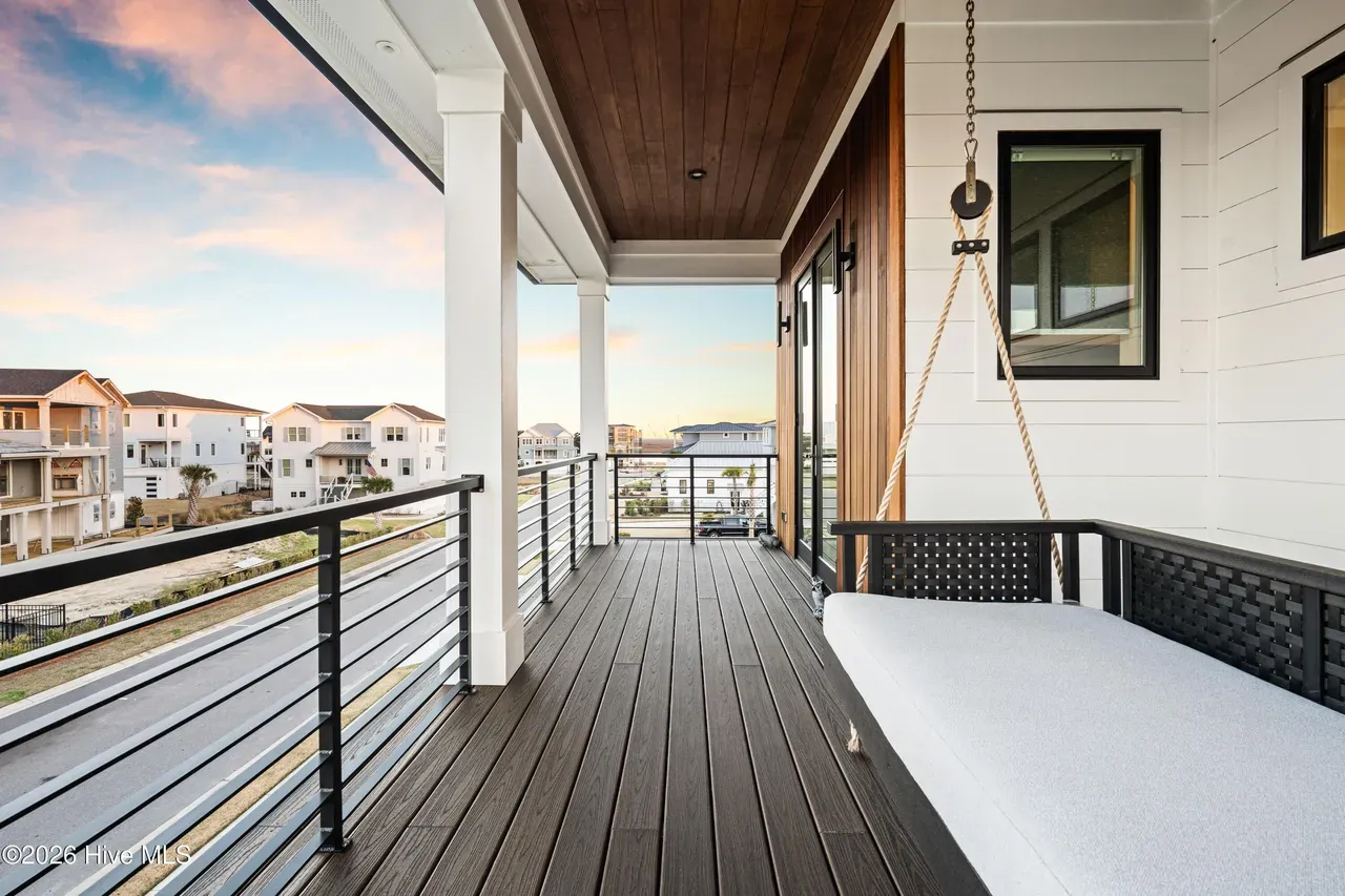 coastal contemporary (74)