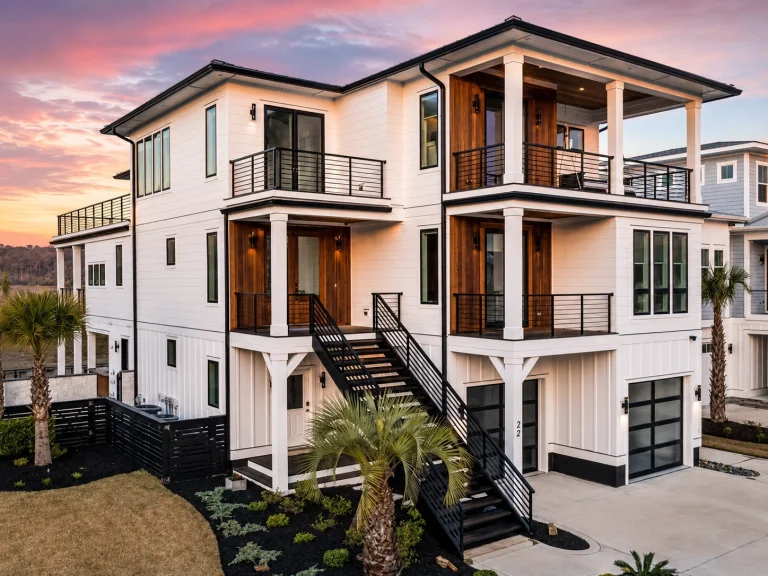 House Plans 5 21-3389 HOUSE PLAN - Coastal Luxury Home Plan - 5-Bed, 4.5-Bath, 4,803 SF