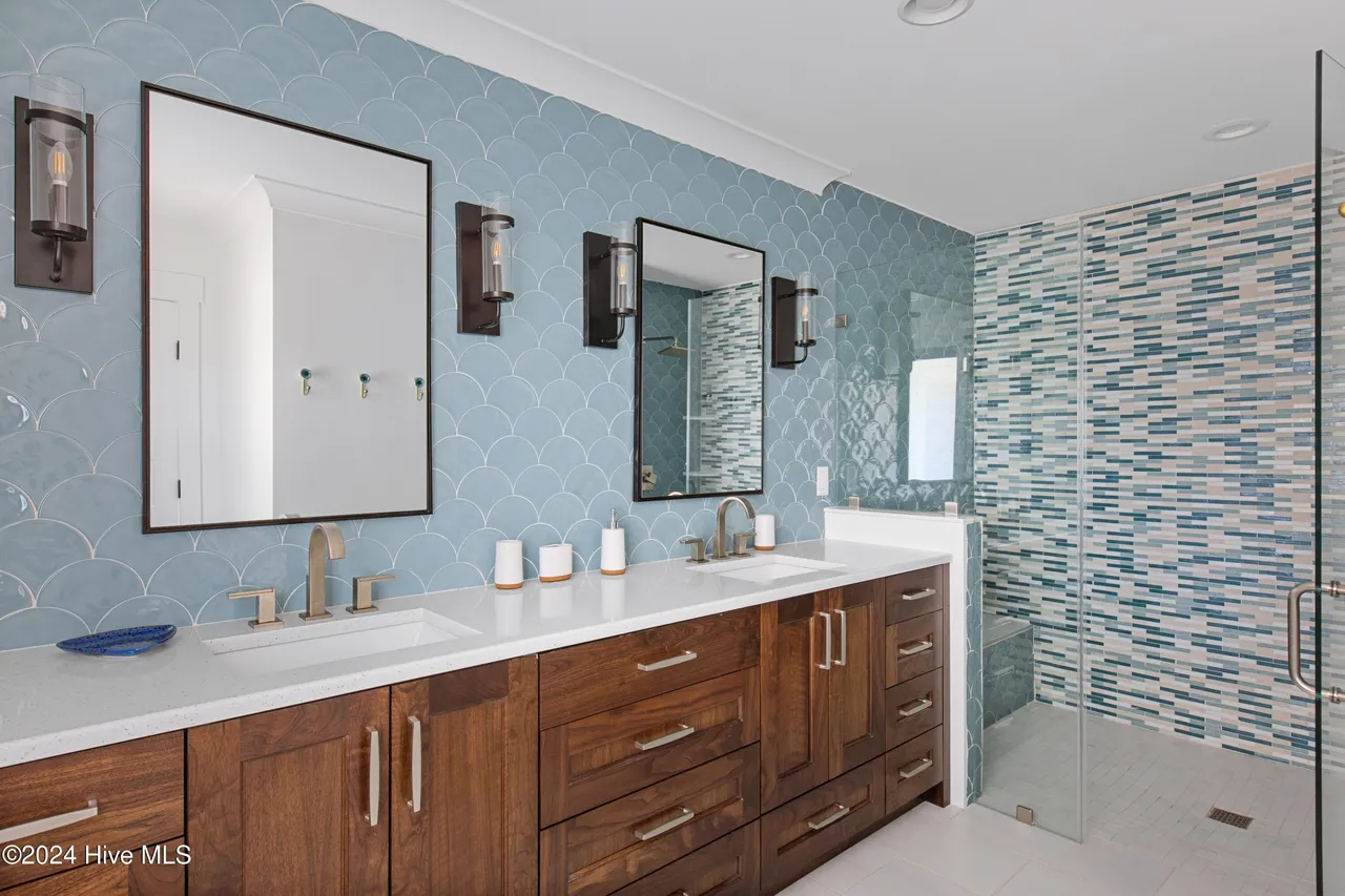 coastal luxury (40)