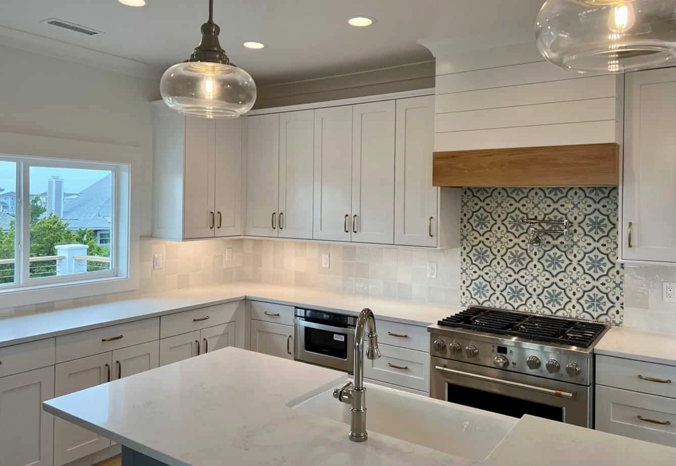 32_mourning_warbler_kitchen2
