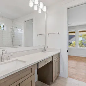 imgi_24_Master-Suite-2-Bath-300x300.jpg
