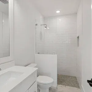 imgi_59_First-Floor-Hall-Bath-300x300.jpg