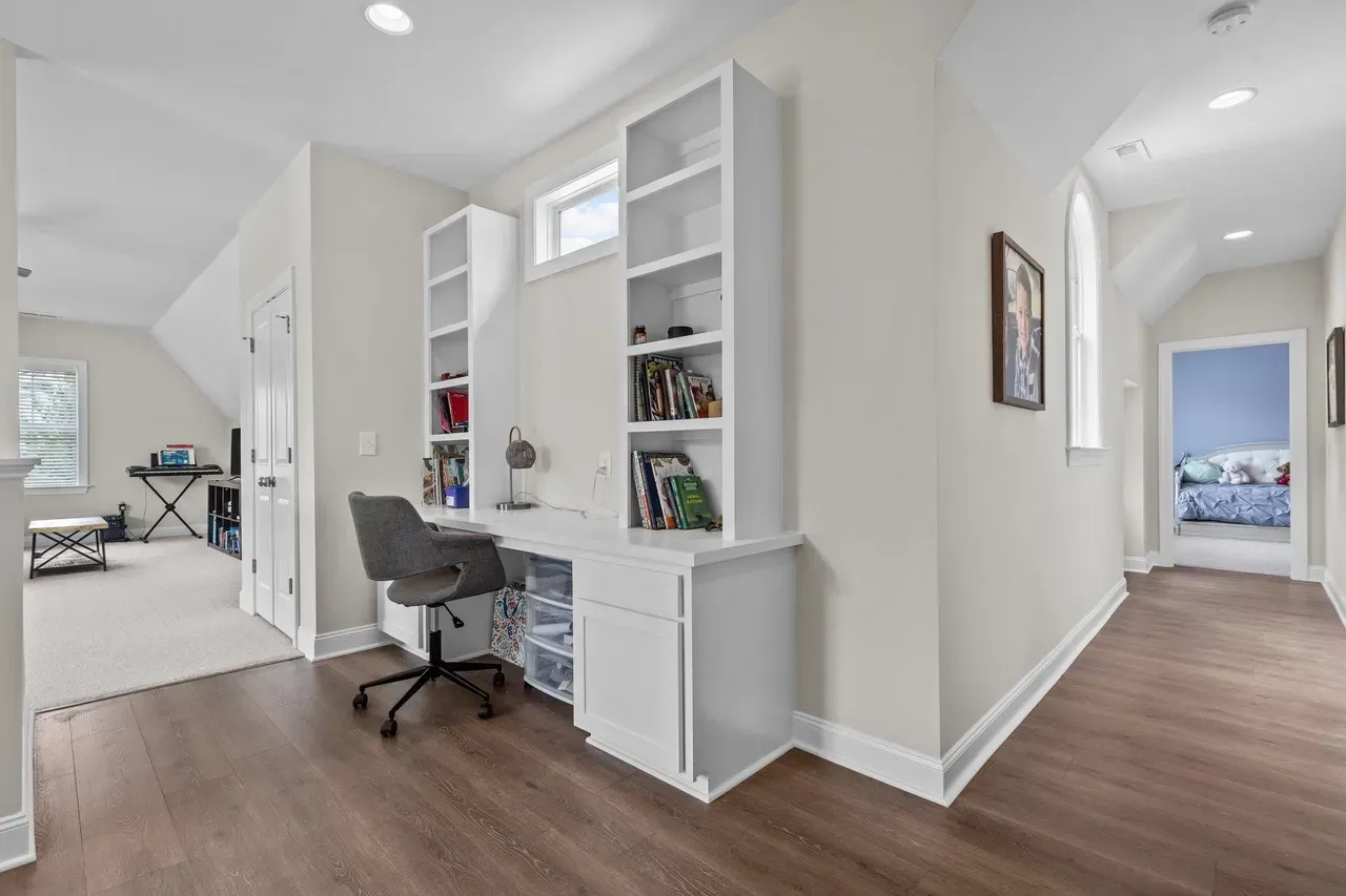 Modern Craftsman (10)