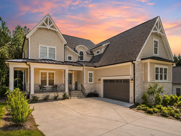 21-2874 HOUSE PLAN - Modern Craftsman Home Plan - 4-Bed, 3-Bath, 3,672 SF