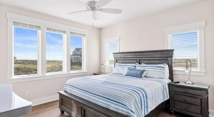 Coastal Farmhouse (10)