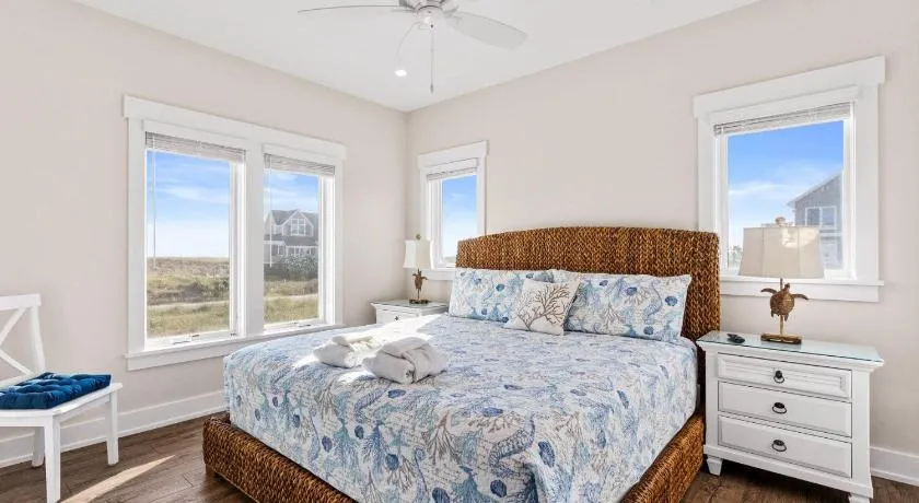 Coastal Farmhouse (6)