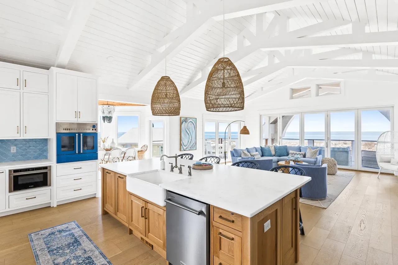 coastal luxury (24)