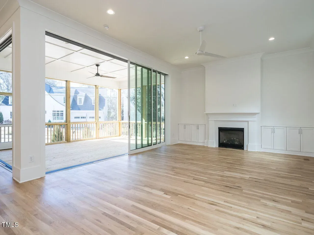 modern farmhouse (37)